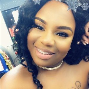 Meet your Posher, Doneishia